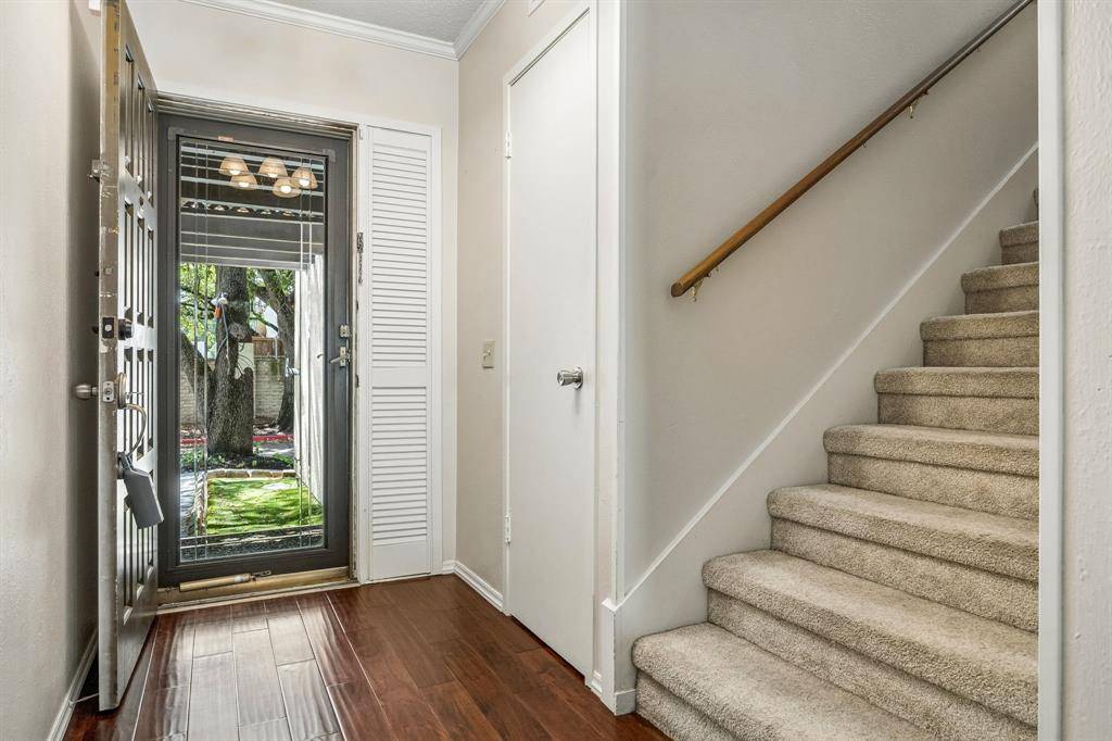 1203 Portales Lane #1203, Irving, TX 75061