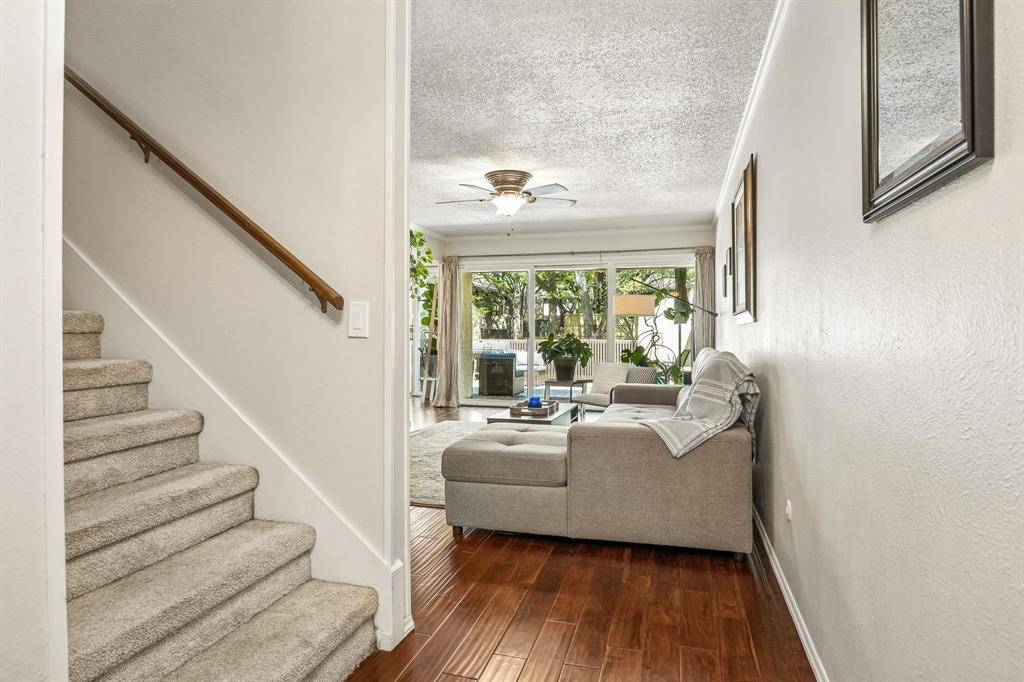 1203 Portales Lane #1203, Irving, TX 75061