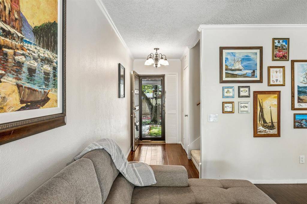 1203 Portales Lane #1203, Irving, TX 75061