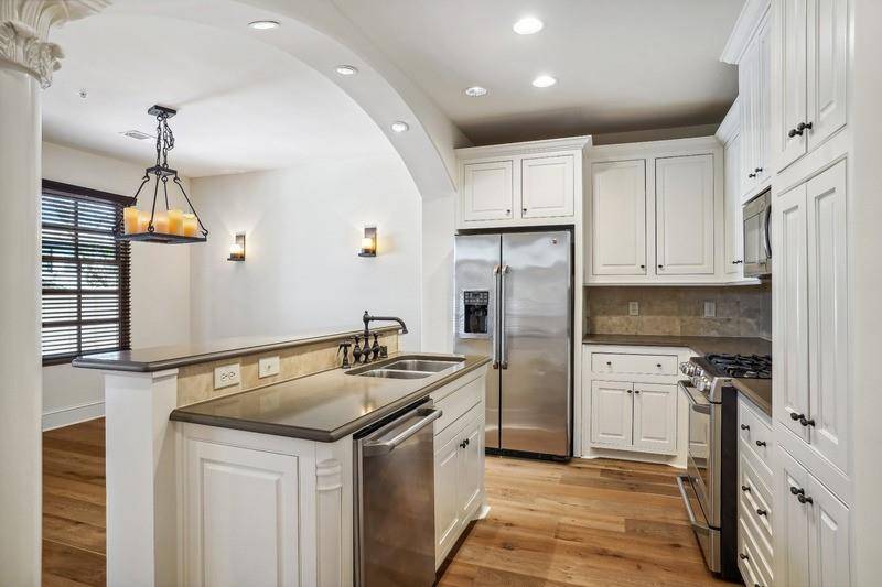 2510 N Henderson #24, Dallas, TX 75206