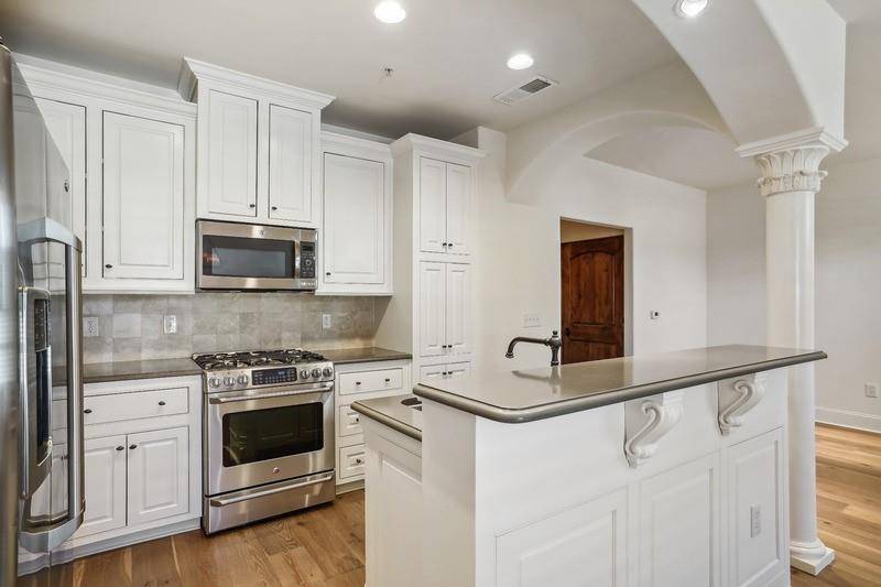 2510 N Henderson #24, Dallas, TX 75206