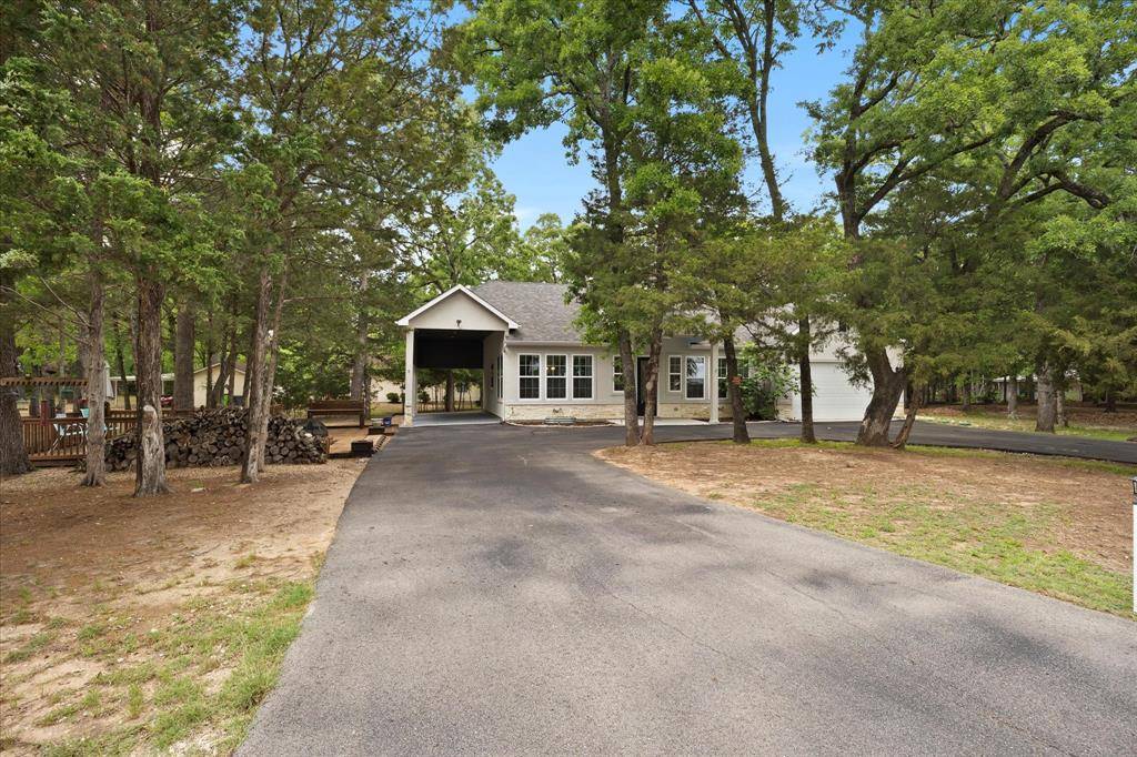 2526 Fox Point Circle, Quinlan, TX 75474