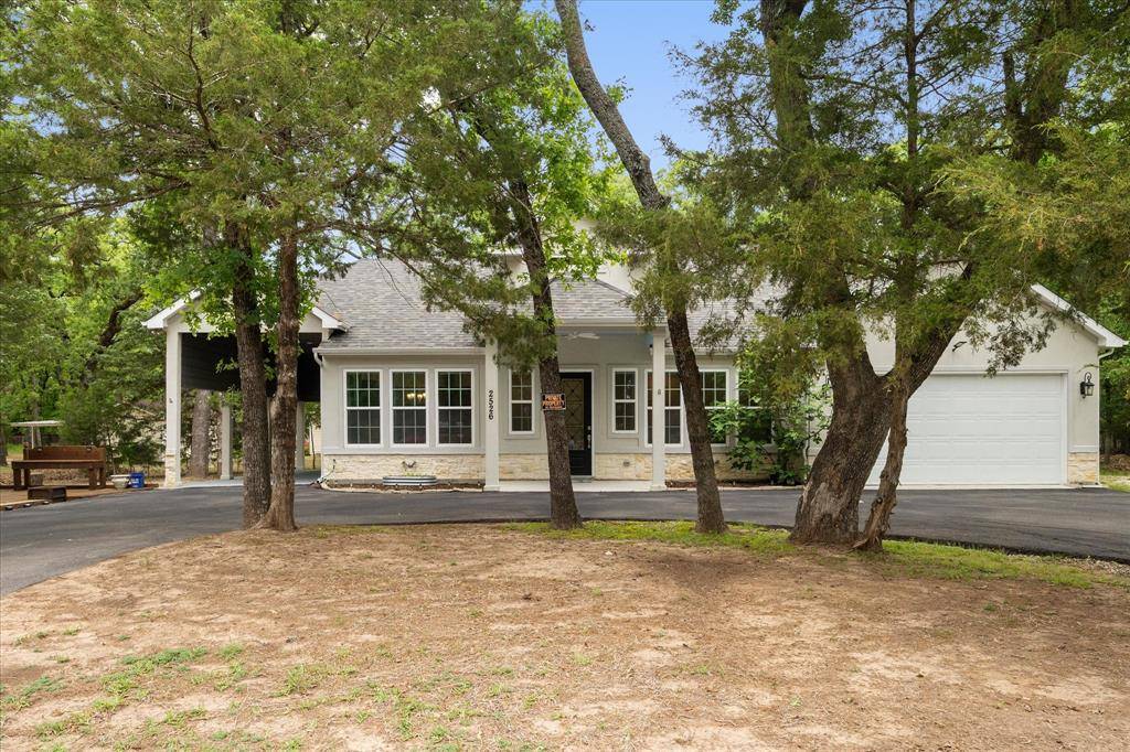 2526 Fox Point Circle, Quinlan, TX 75474
