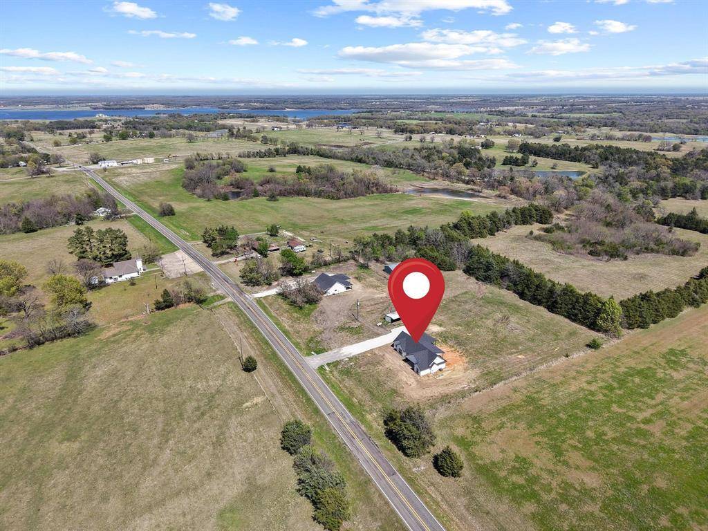 14457 E FM 1396, Windom, TX 75492