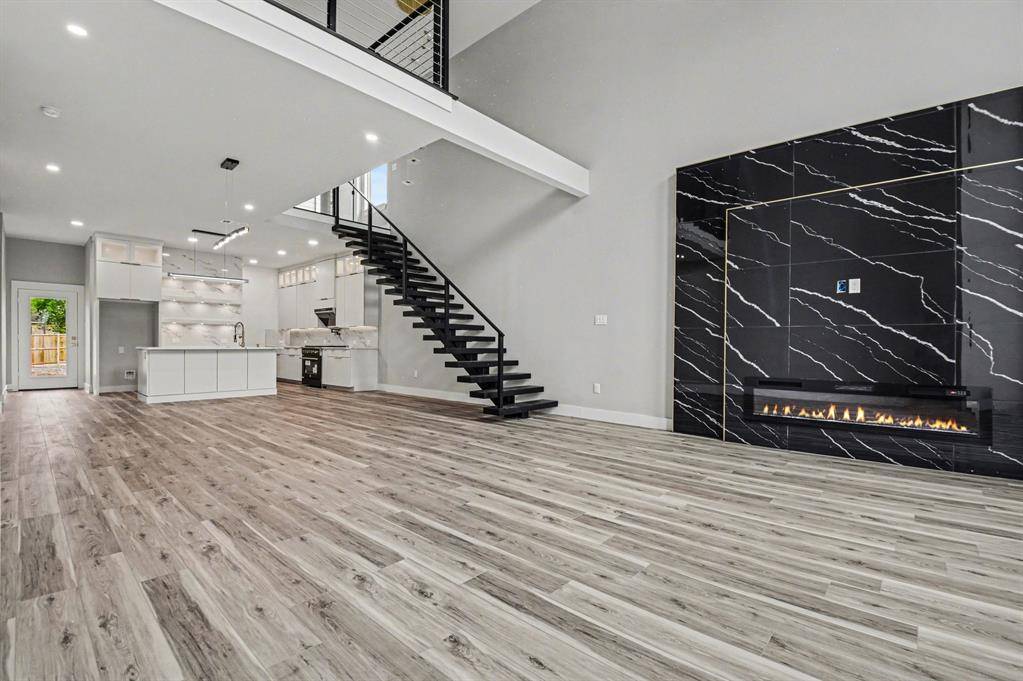 1442 Stella Avenue, Dallas, TX 75216