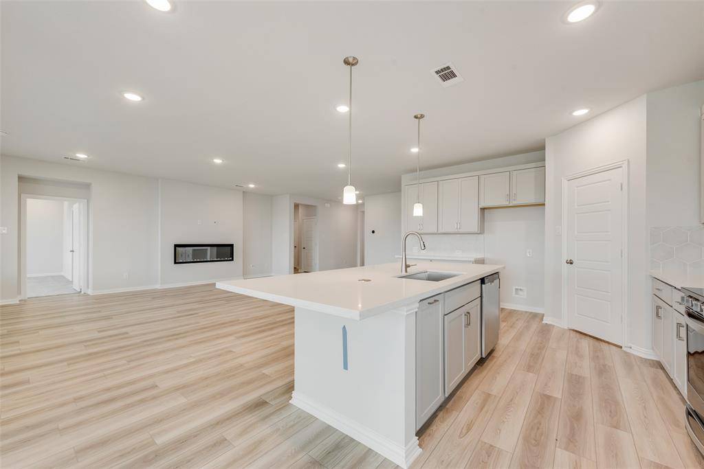 2308 Valencia Drive, Little Elm, TX 75068