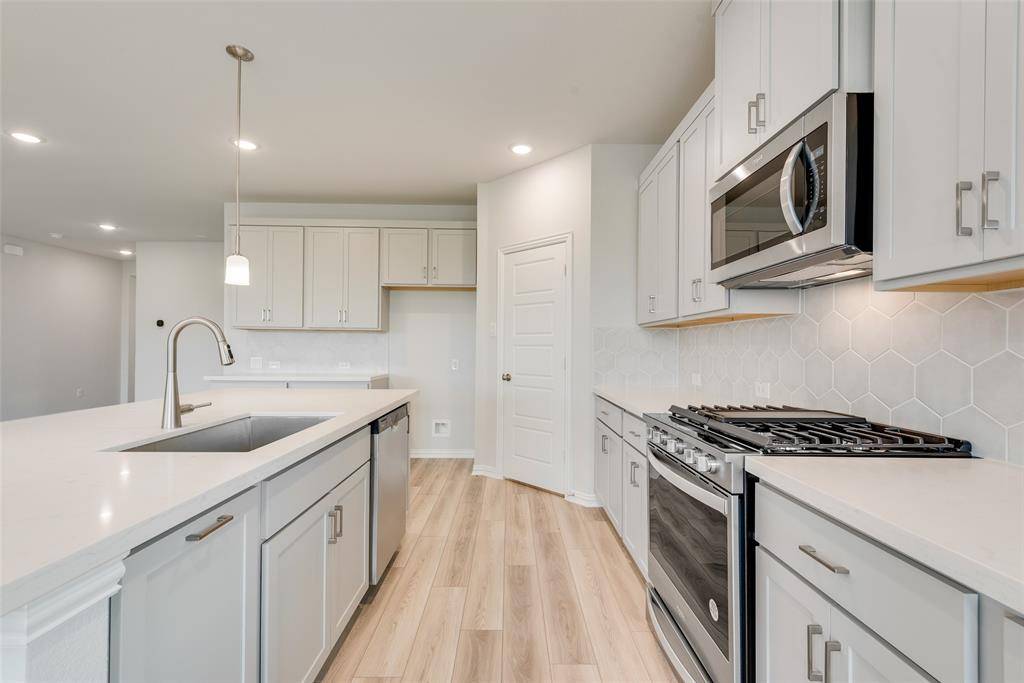 2308 Valencia Drive, Little Elm, TX 75068