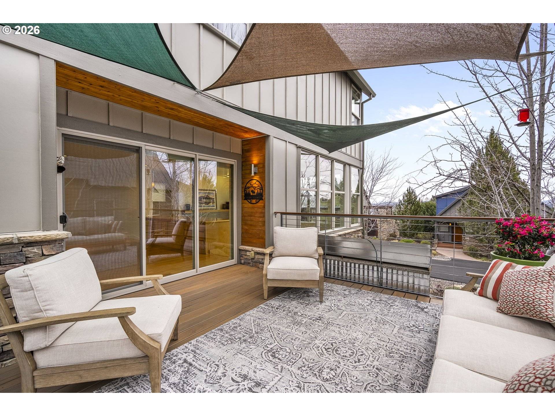 224 VOLUNTEER PARK LN, Redmond, OR 97756