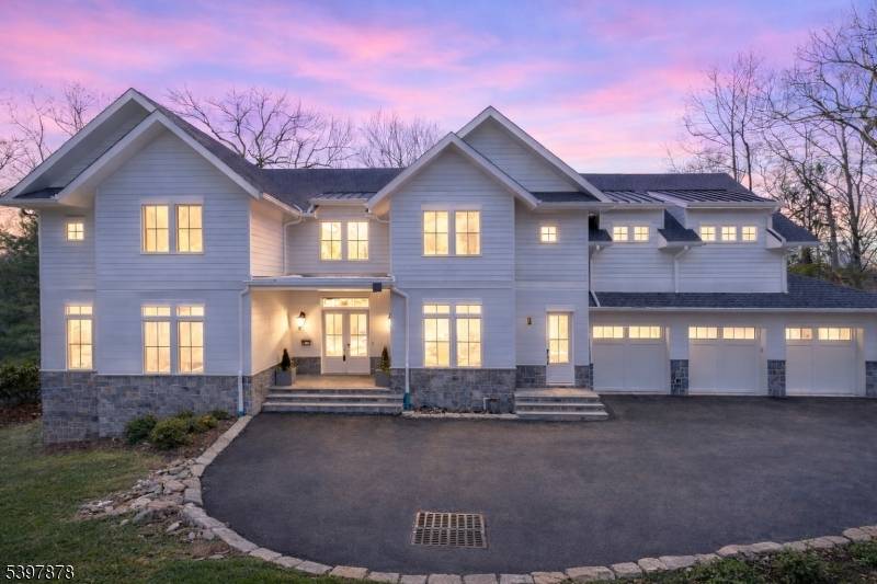 468 Lydecker St, Englewood City, NJ 07631