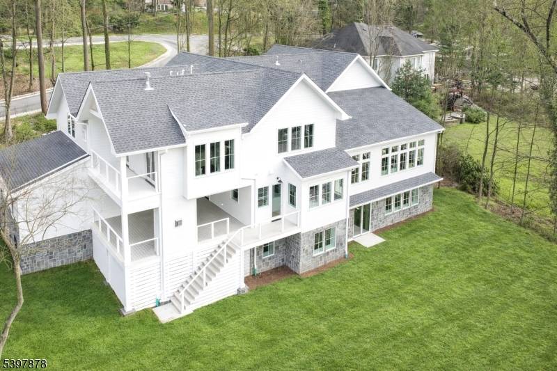 468 Lydecker St, Englewood City, NJ 07631