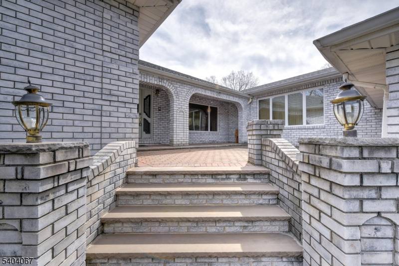 6 Keen Ln, Edison Twp., NJ 08820