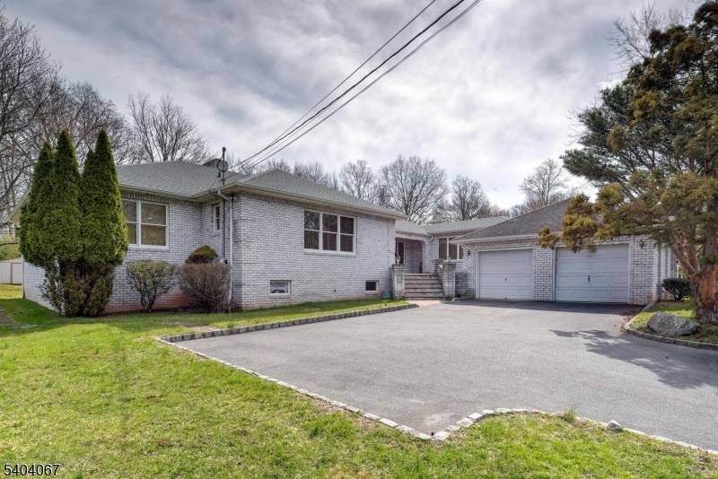 6 Keen Ln, Edison Twp., NJ 08820