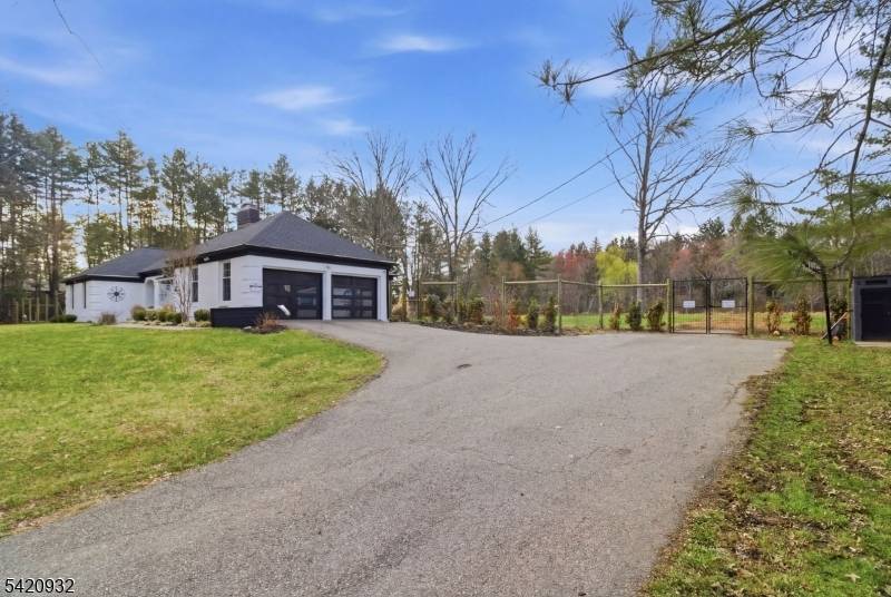 148 Lambertville Hopewell Rd, East Amwell Twp., NJ 08525