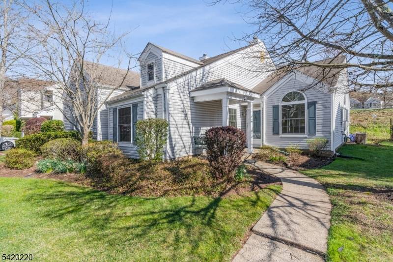 412 Cardinal Ln, Bedminster Twp., NJ 07921