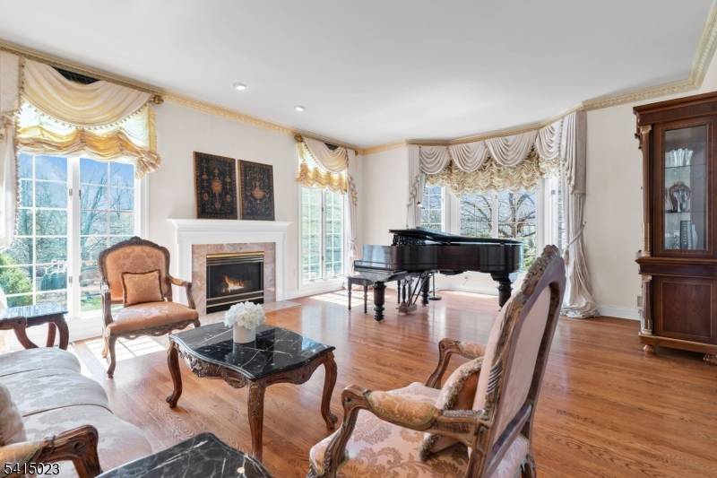 4 Wilde Hollow, Bridgewater Twp., NJ 08836