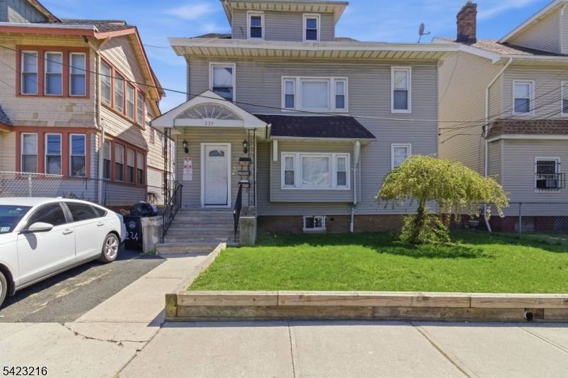 222-224 Osborne Ter, Newark City, NJ 07112