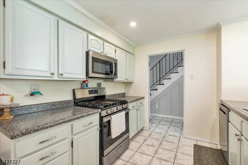 296 Berkeley Avenue, Bloomfield Twp., NJ 07003