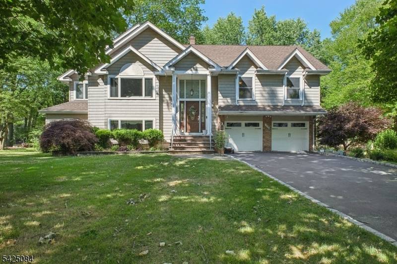 195 Chaucer Dr, Berkeley Heights Twp., NJ 07922