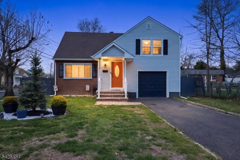 234 Aldene Rd, Roselle Boro, NJ 07203