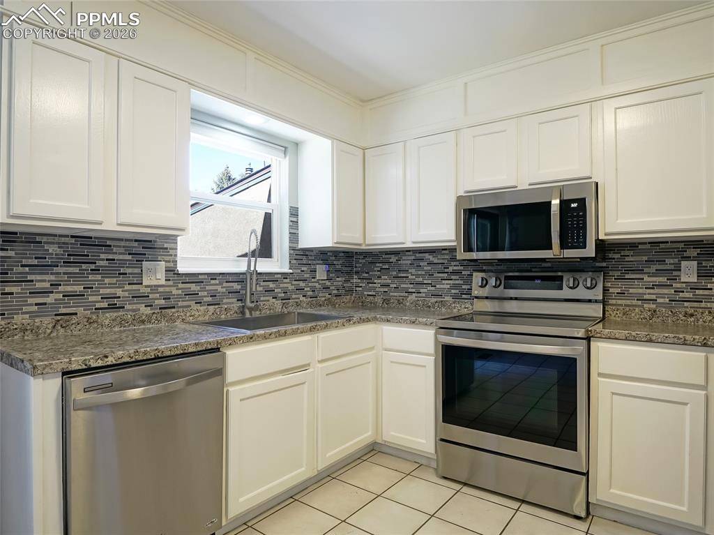 2657 Inspiration DR, Colorado Springs, CO 80917