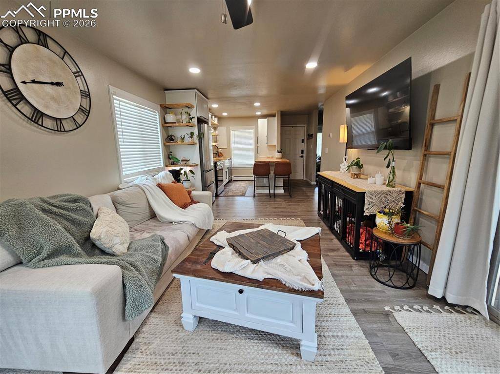 4205 N Carefree CIR #B, Colorado Springs, CO 80917