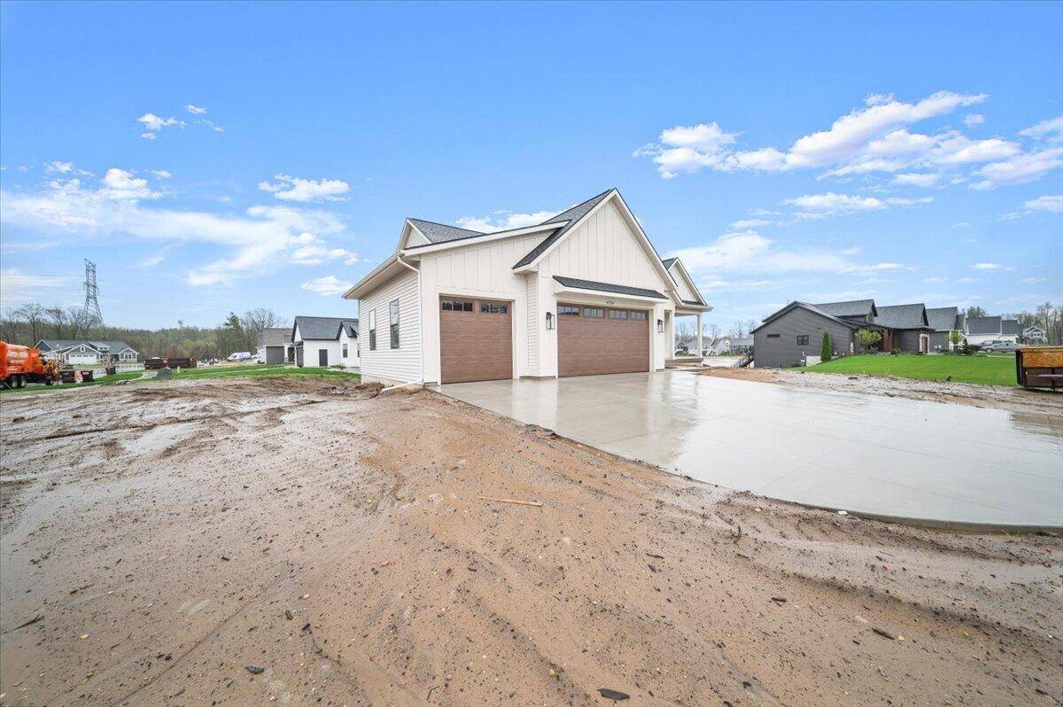 4736 Lexem DR, Georgetown Twp, MI 49426