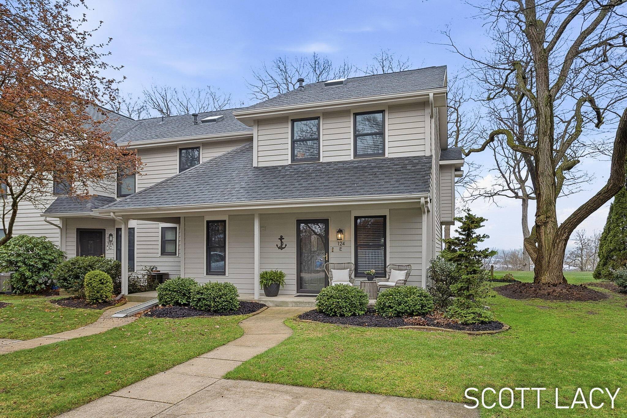 124 Elizabeth ST #E, Saugatuck City, MI 49453