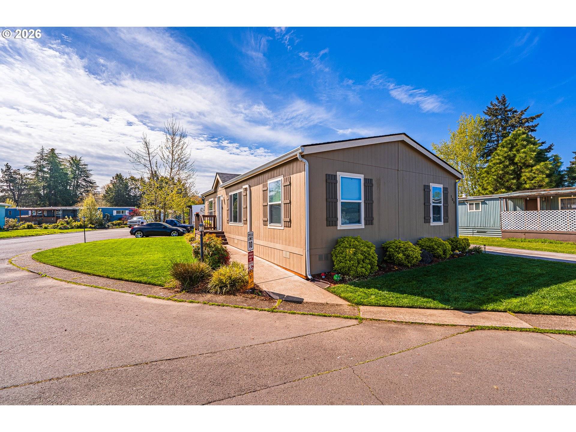 1415 S BERTELSEN RD #108, Eugene, OR 97402
