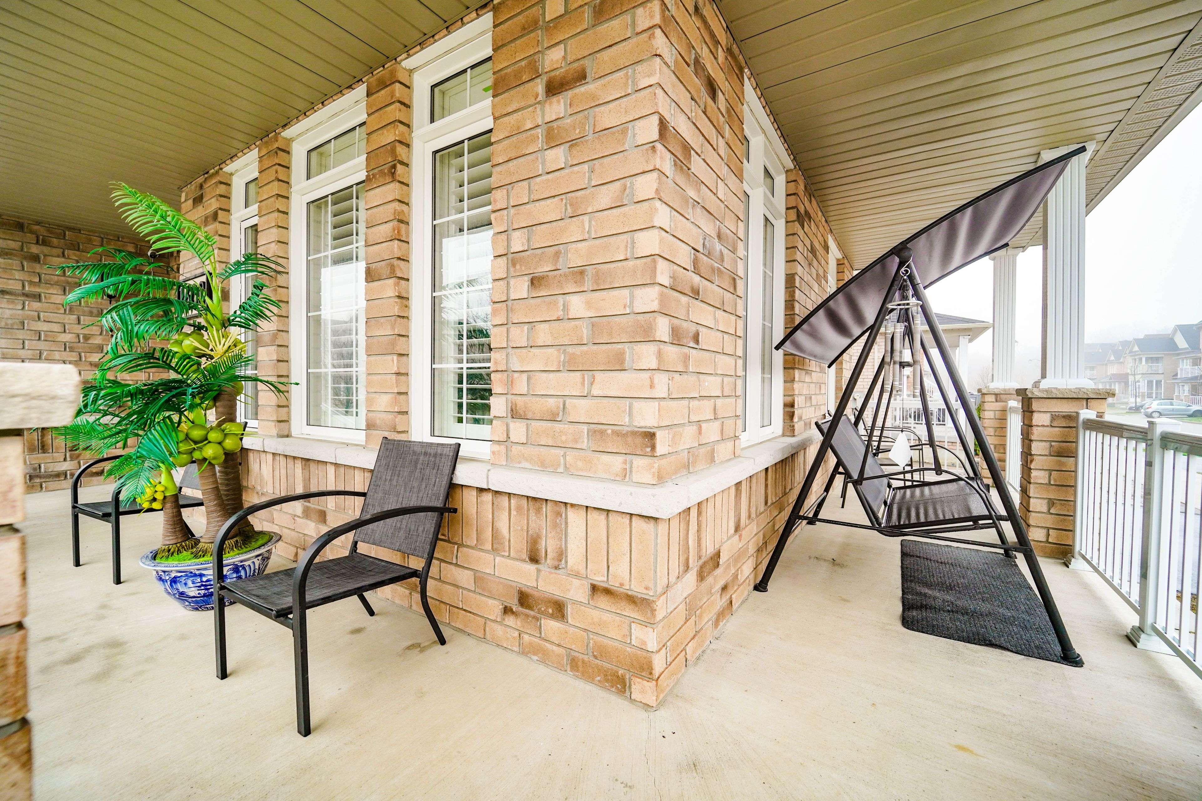 1603 Brandy CT, Pickering, ON L1X 0C8