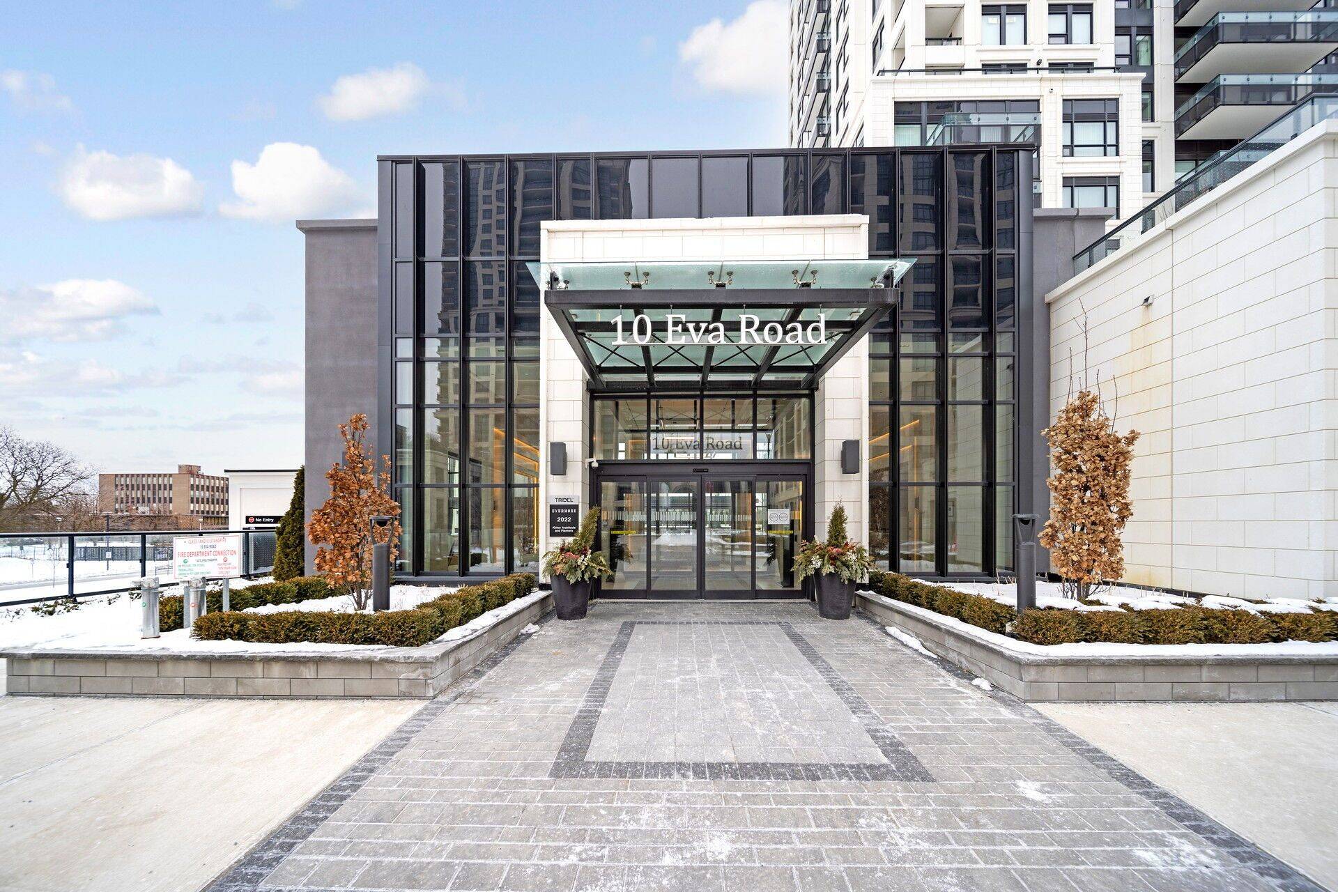 10 Eva RD #1006, Toronto W08, ON M9C 0B3
