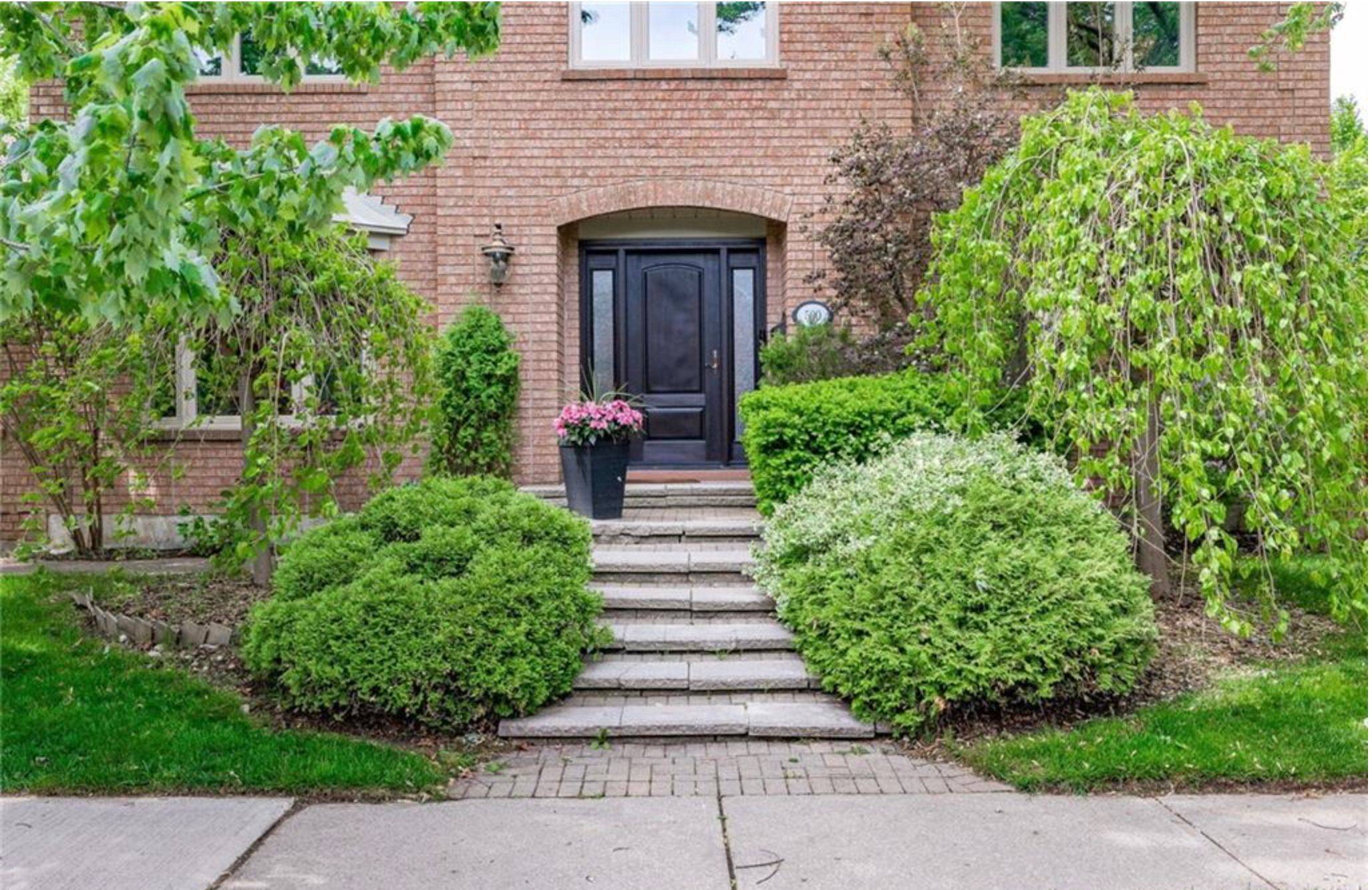 500 BLENHEIM CRES, Oakville, ON L6J 6P7