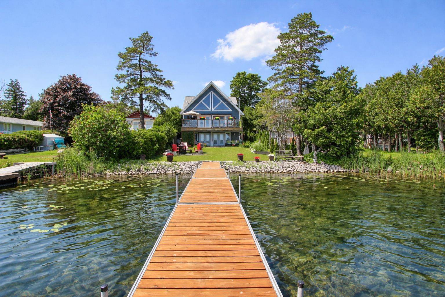 26 Beach RD, Kawartha Lakes, ON K0M 2C0