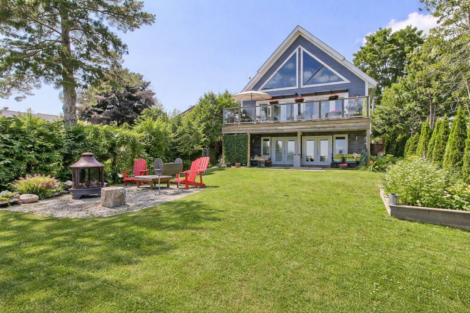 26 Beach RD, Kawartha Lakes, ON K0M 2C0