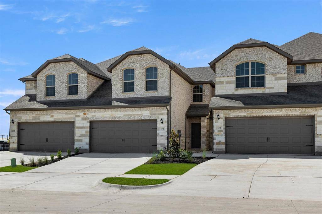 672 Sandiford, Mansfield, TX 76063