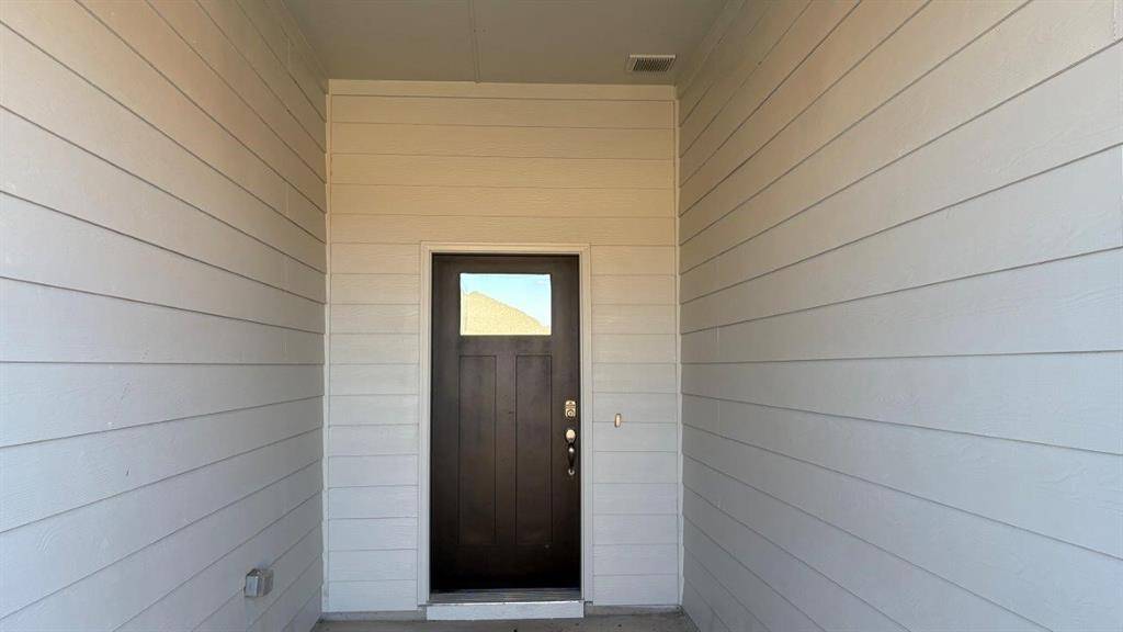 4231 CORNERSTONE Circle, Granbury, TX 76048