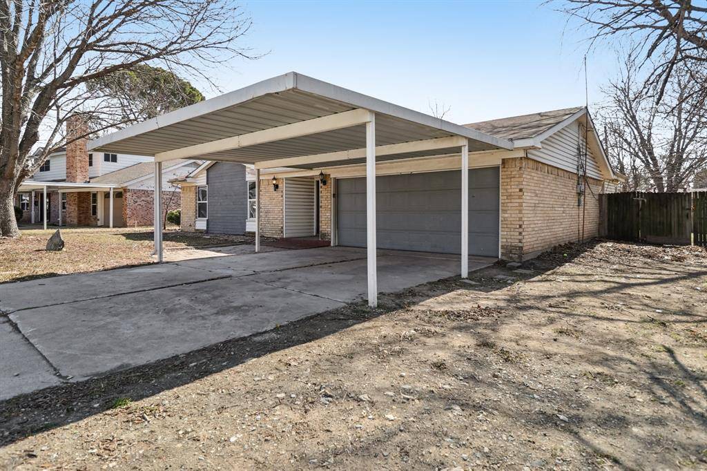 245 Straw Road, Saginaw, TX 76179