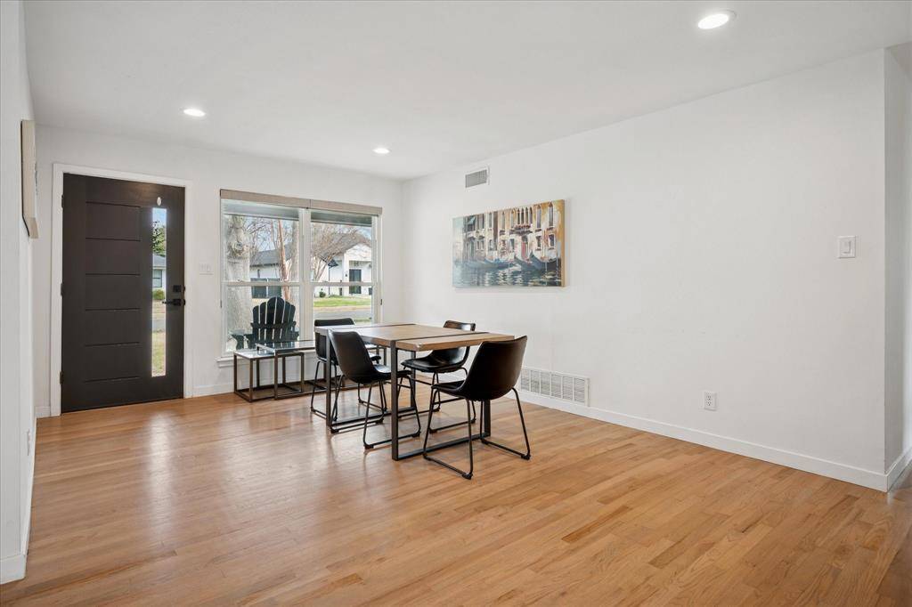 3148 Woodwind Lane, Dallas, TX 75229