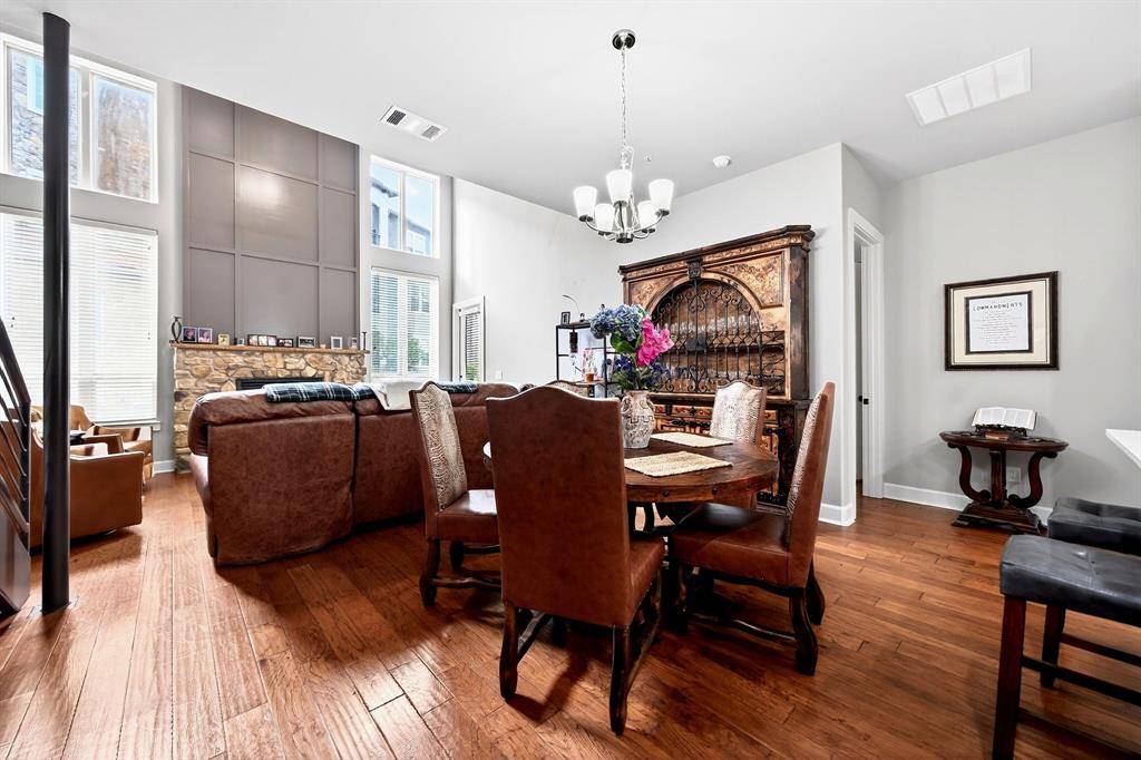 555 Via Amalfi #203, Irving, TX 75039