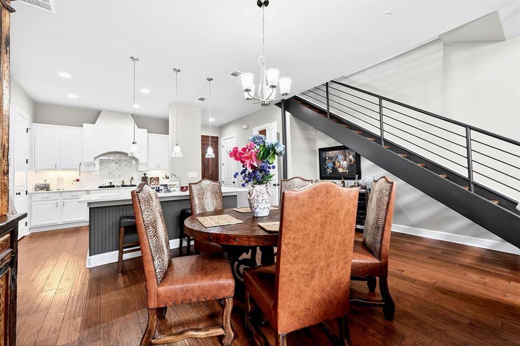 555 Via Amalfi #203, Irving, TX 75039