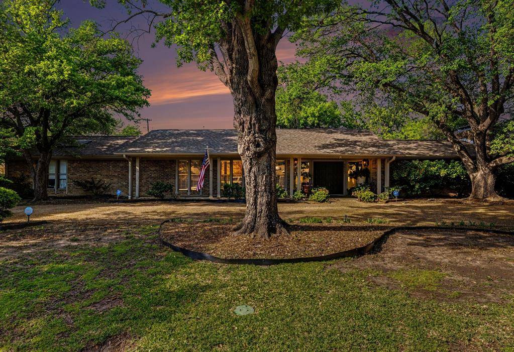 6517 Briarmeade Drive, Dallas, TX 75254