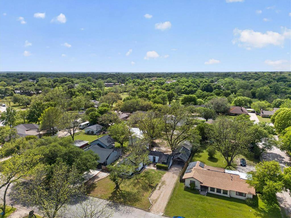 614 Bellevue Drive, Cleburne, TX 76033