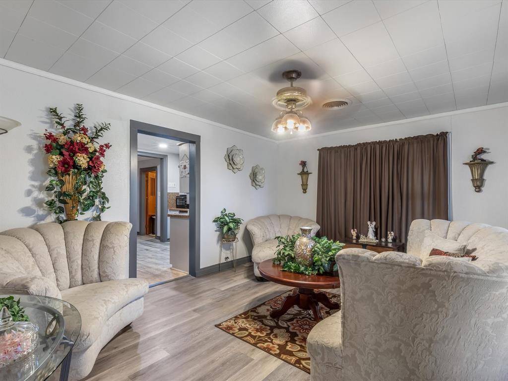 3002 Mecca Street, Fort Worth, TX 76119