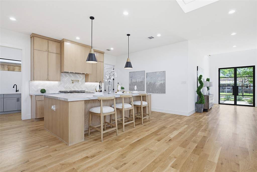 3847 Durango Drive, Dallas, TX 75220