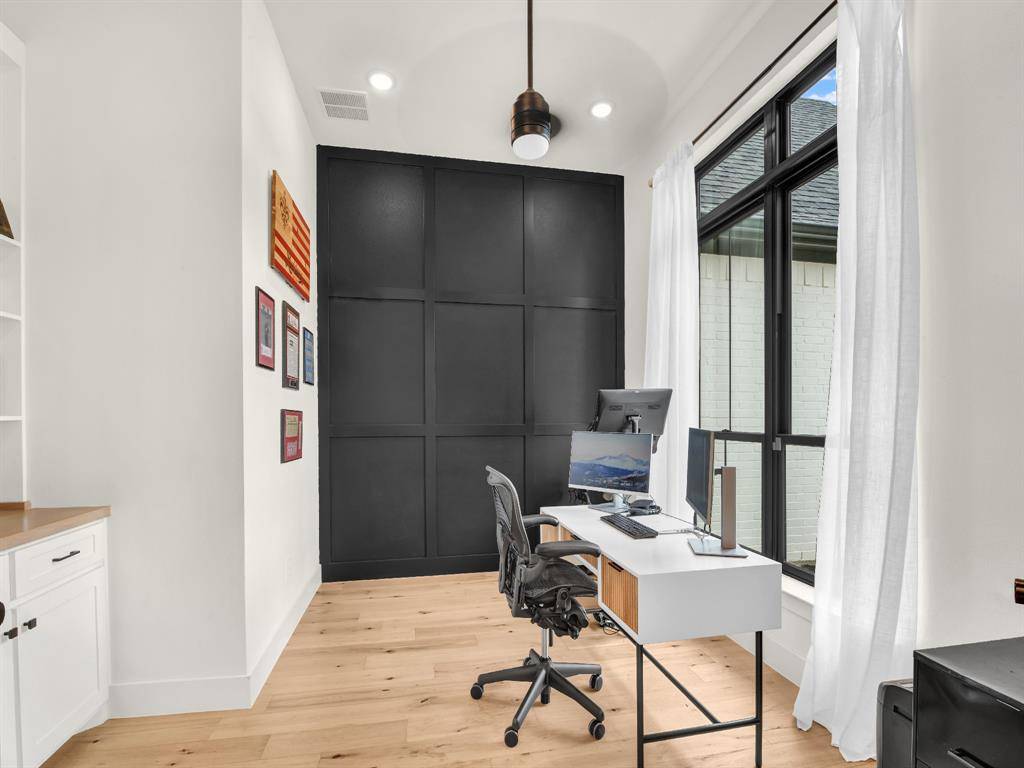 2000 Meadow Bend Court, Aledo, TX 76008