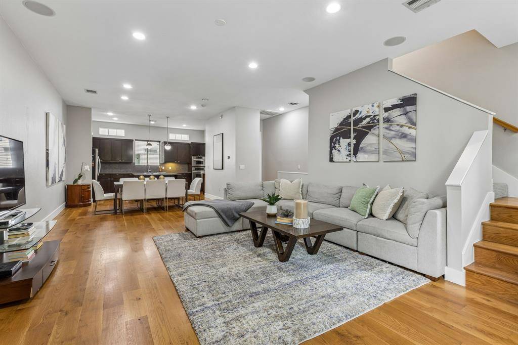 5704 La Vista Drive, Dallas, TX 75206