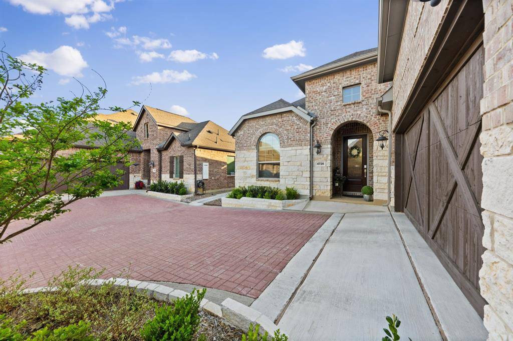 4726 Prairie Crest Lane, Arlington, TX 76005