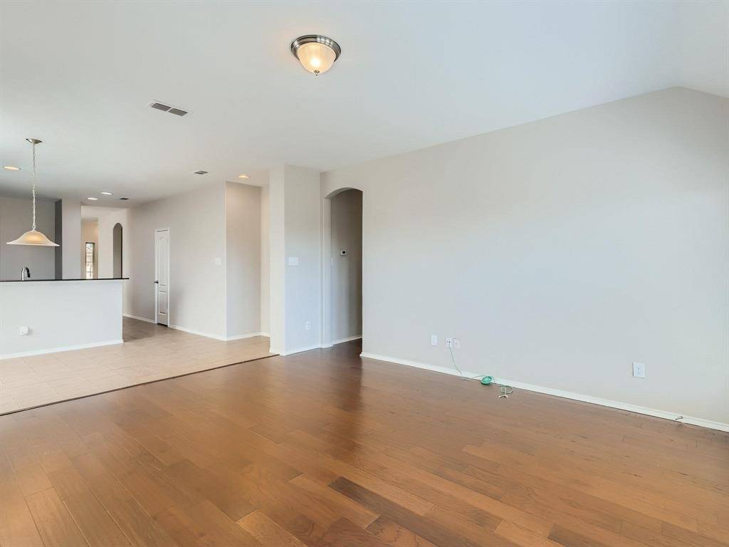 1270 Lasso Drive, Little Elm, TX 75068