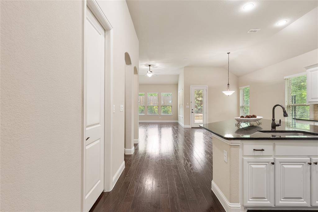 5876 Austin Waters, The Colony, TX 75056