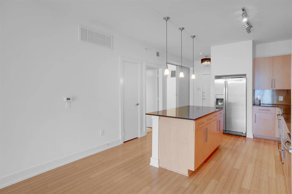 4333 Gilbert Avenue #215, Dallas, TX 75219