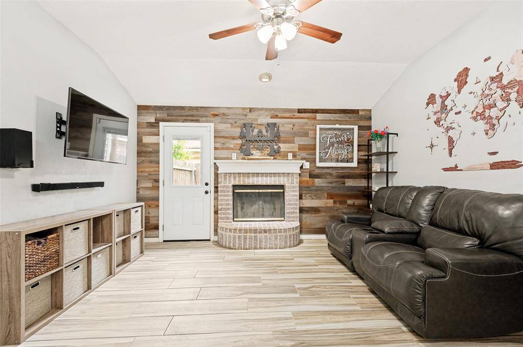 5624 Northfield Drive, Fort Worth, TX 76179